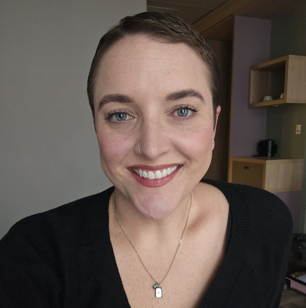 Meet your Posher, Courtney